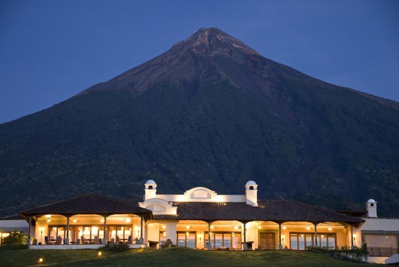 Hotel La Reunion Golf Resort And Residences 危地马拉安地瓜 外观 照片