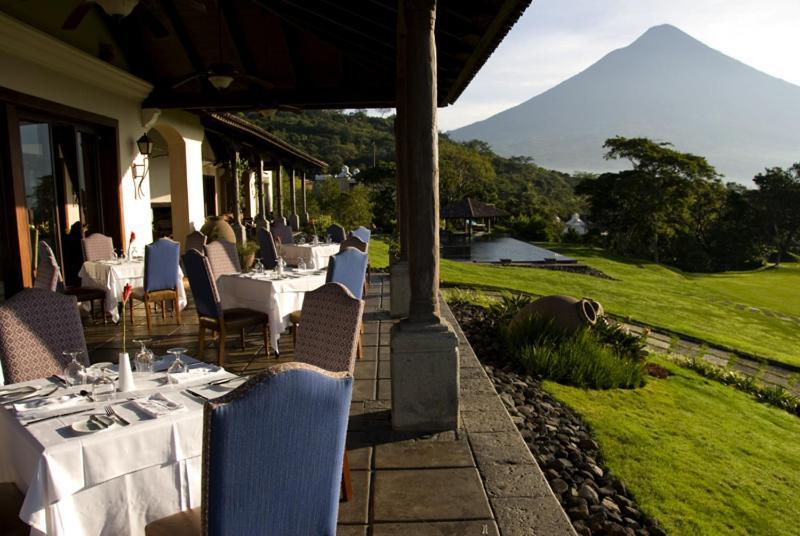 Hotel La Reunion Golf Resort And Residences 危地马拉安地瓜 外观 照片
