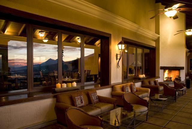 Hotel La Reunion Golf Resort And Residences 危地马拉安地瓜 外观 照片