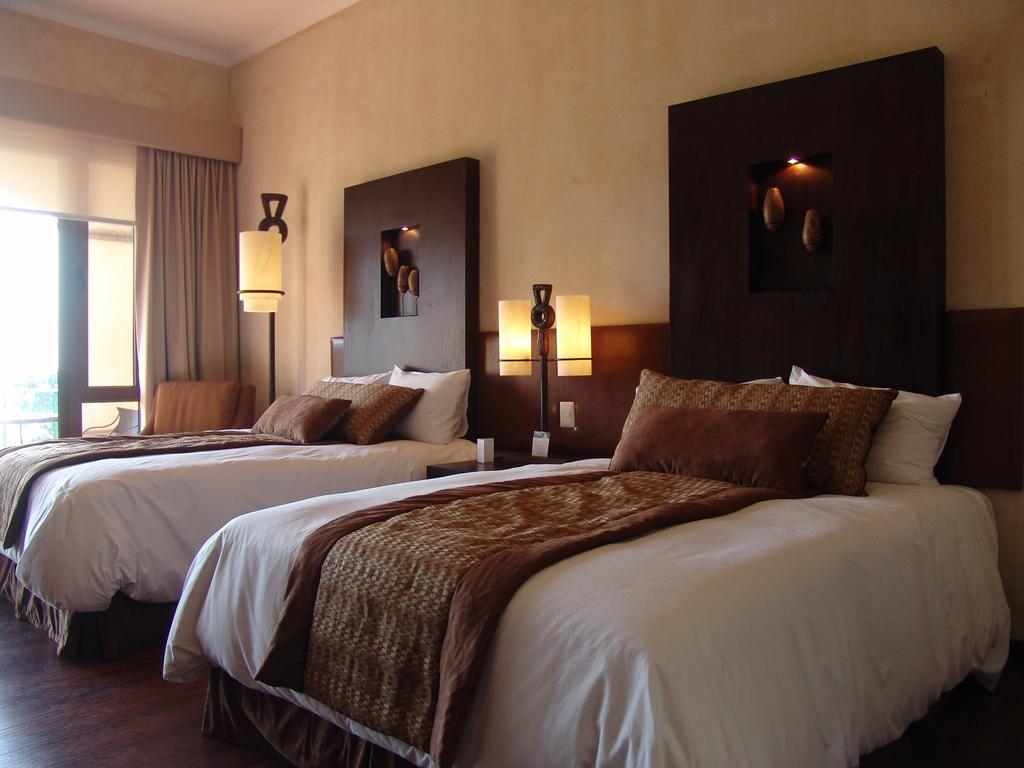 Hotel La Reunion Golf Resort And Residences 危地马拉安地瓜 外观 照片